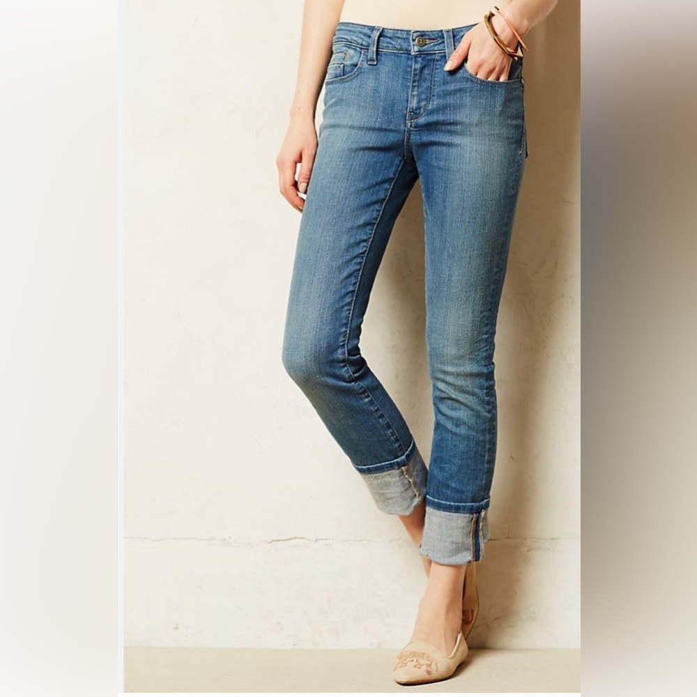Anthropologie Pilcro Stet Cuffed Jeans,
Vera size 31